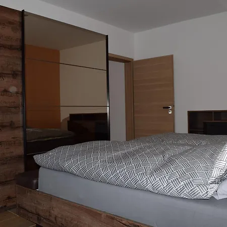 Hunsruecker-fewo - Erlebnishuette - 2 Im Hunsrueck In Unzenberg * Gobenhausen